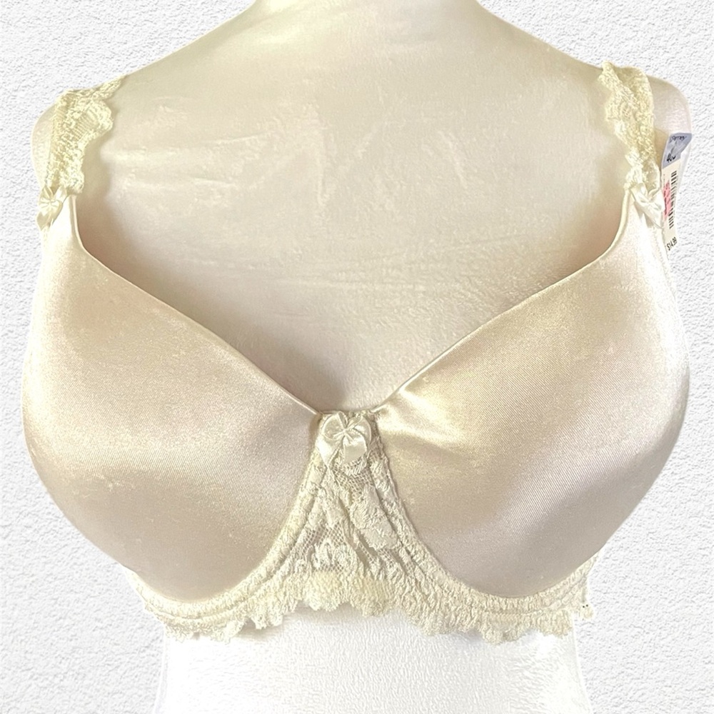 Vintage JCPenney‘s Bra Size 40D 90s lingerie Lacey details NWT